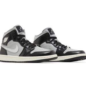 Women's Air Jordan 1 Mid 'SE' Black Chrome Sneakers